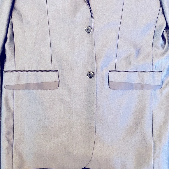 Vinci~2 Button Sharkskin Blazer - Picture 12 of 12